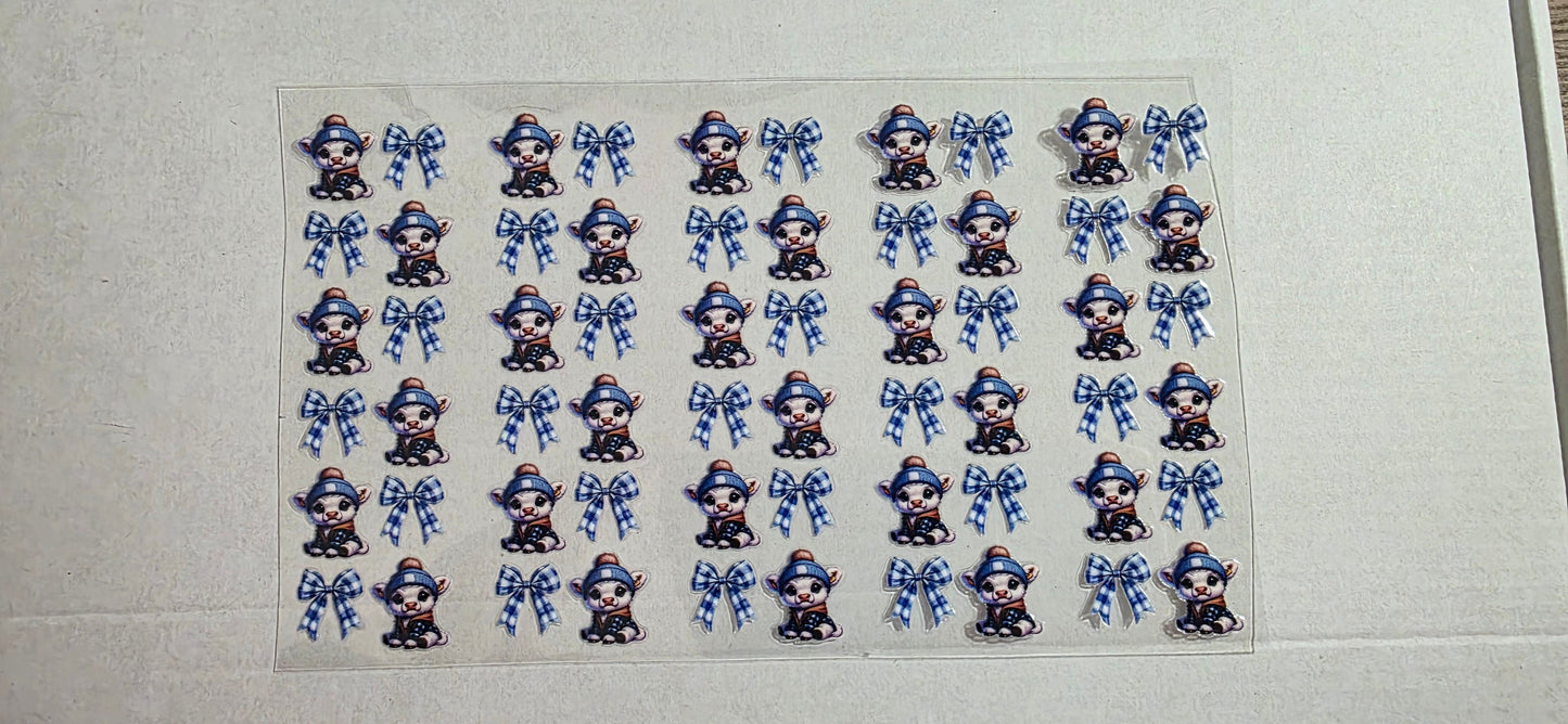 BLUE HIGHLAND COW WITH BOWS PEN DECAL