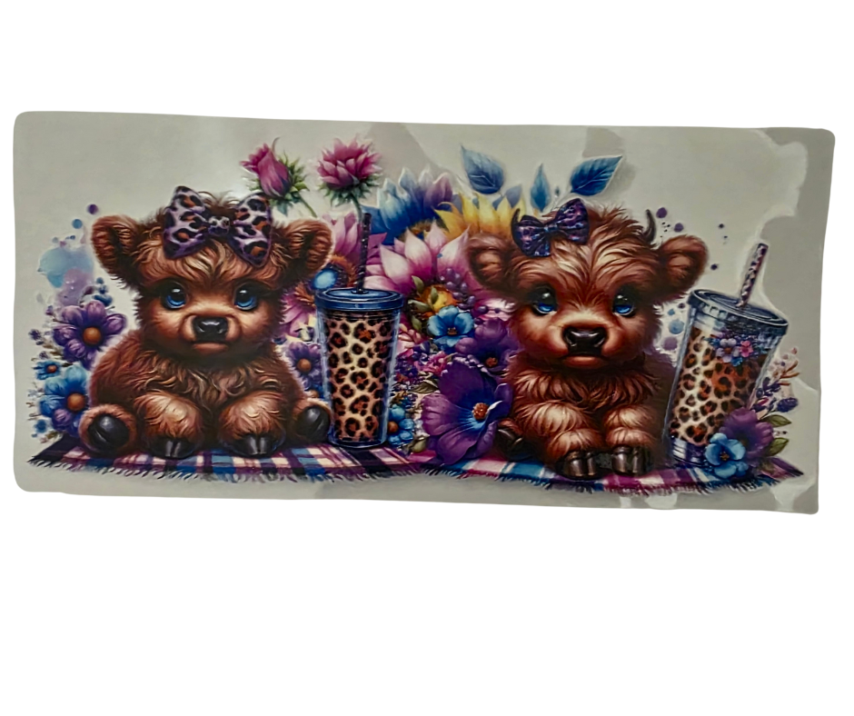 HIGHLAND COW FLORAL WITH DRINKS